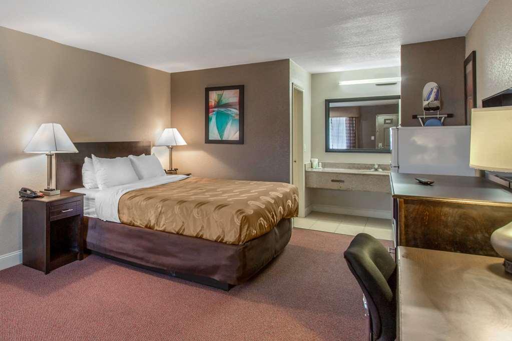 Quality Inn & Suites Port Arthur - Nederland Camera foto