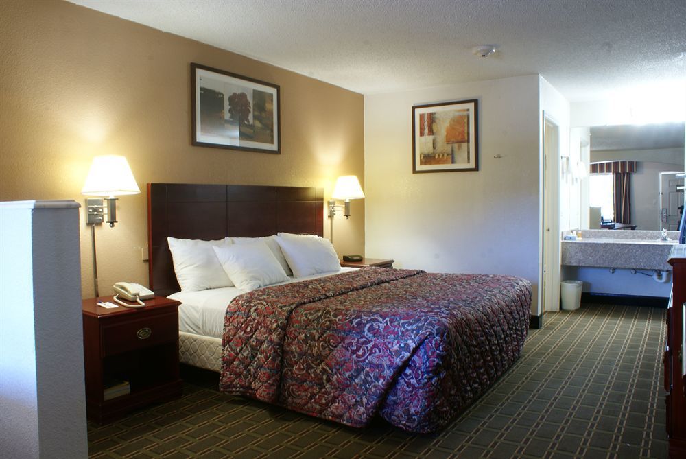 Quality Inn & Suites Port Arthur - Nederland Esterno foto
