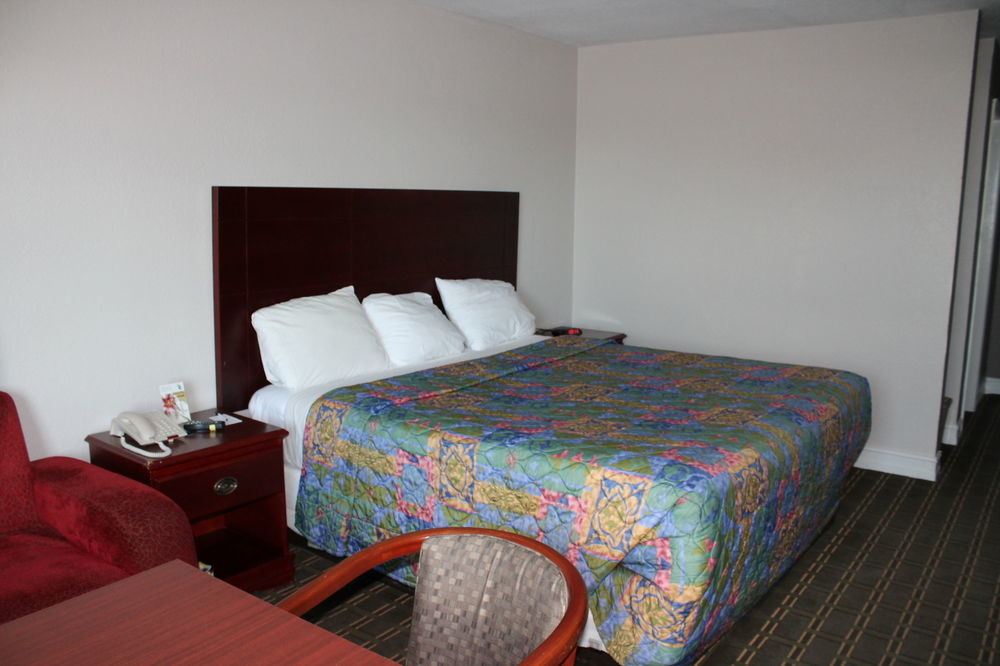 Quality Inn & Suites Port Arthur - Nederland Esterno foto