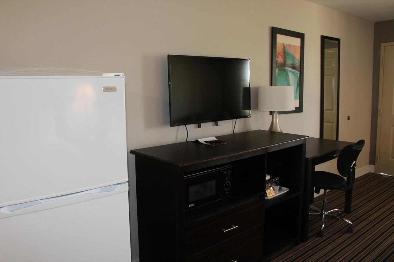Quality Inn & Suites Port Arthur - Nederland Esterno foto